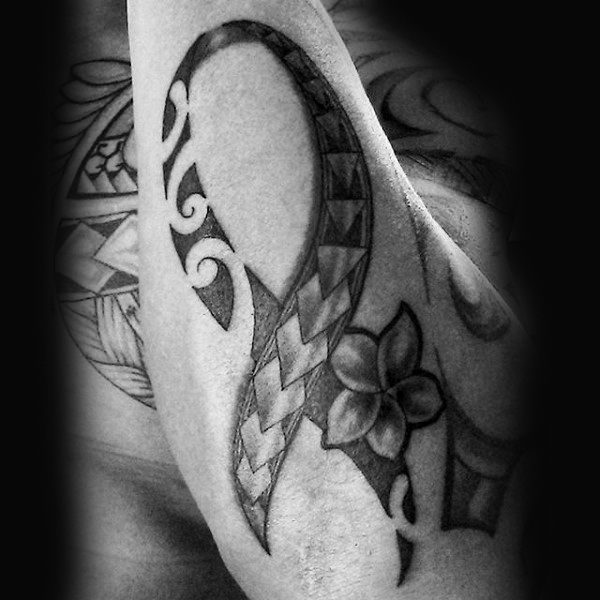Schleife tattoo gegen den Krebs 101